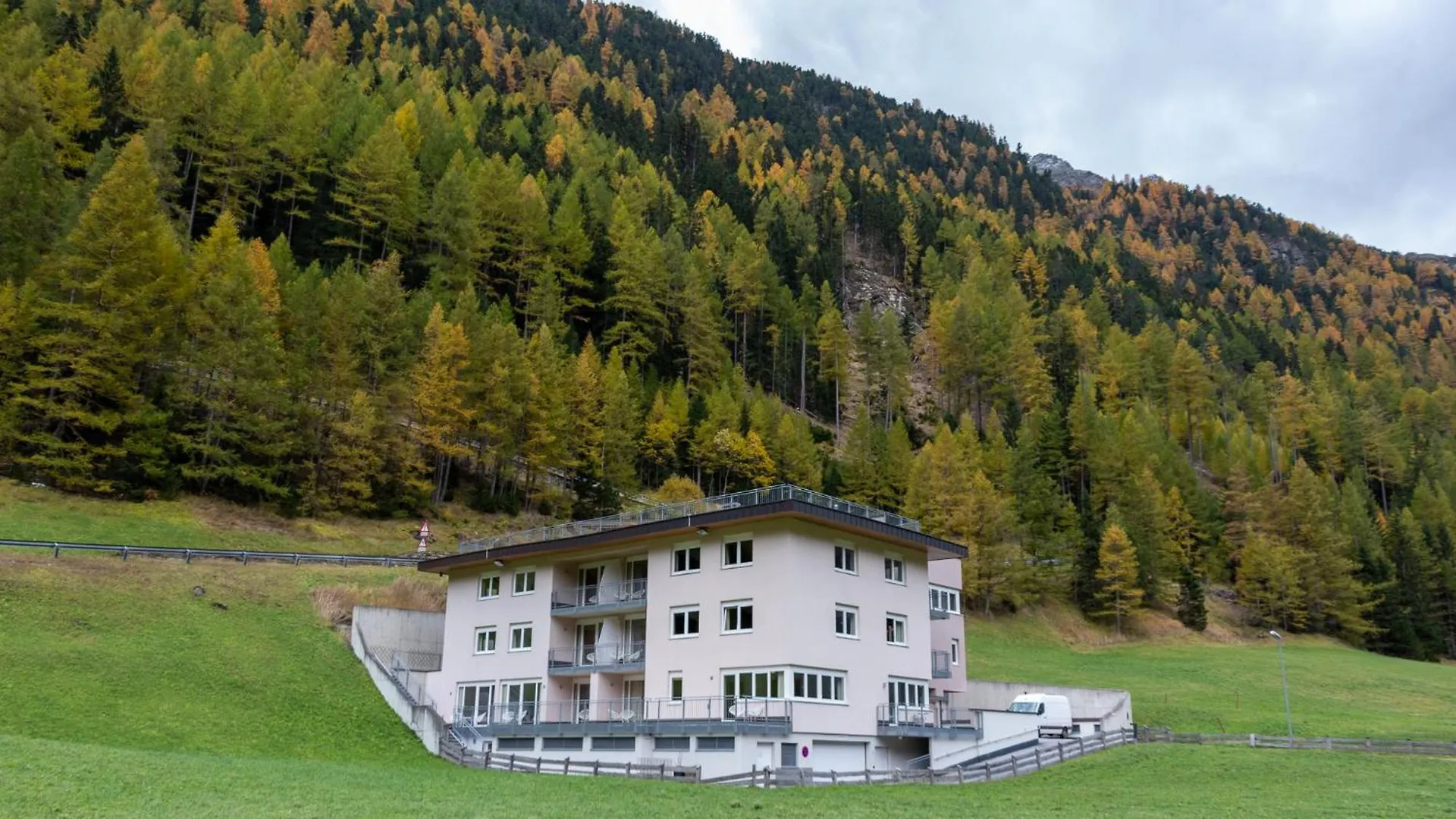 International House Soelden Apartment Mit 3 Schlafzimmern Zw Ap 6  ゼルデン
